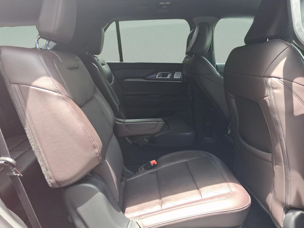 صورة مصغرة 29 لـ 2026 FORD EXPLORER PLATINUM