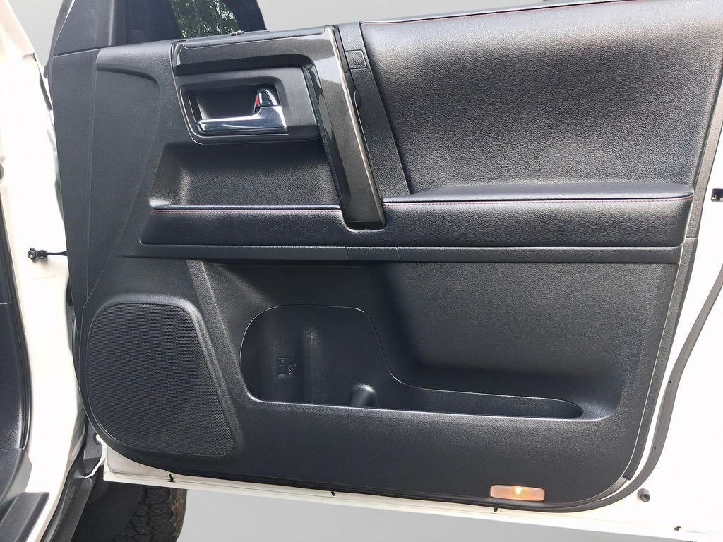 صورة مصغرة 31 لـ 2022 Toyota 4RUNNER TRD PRO