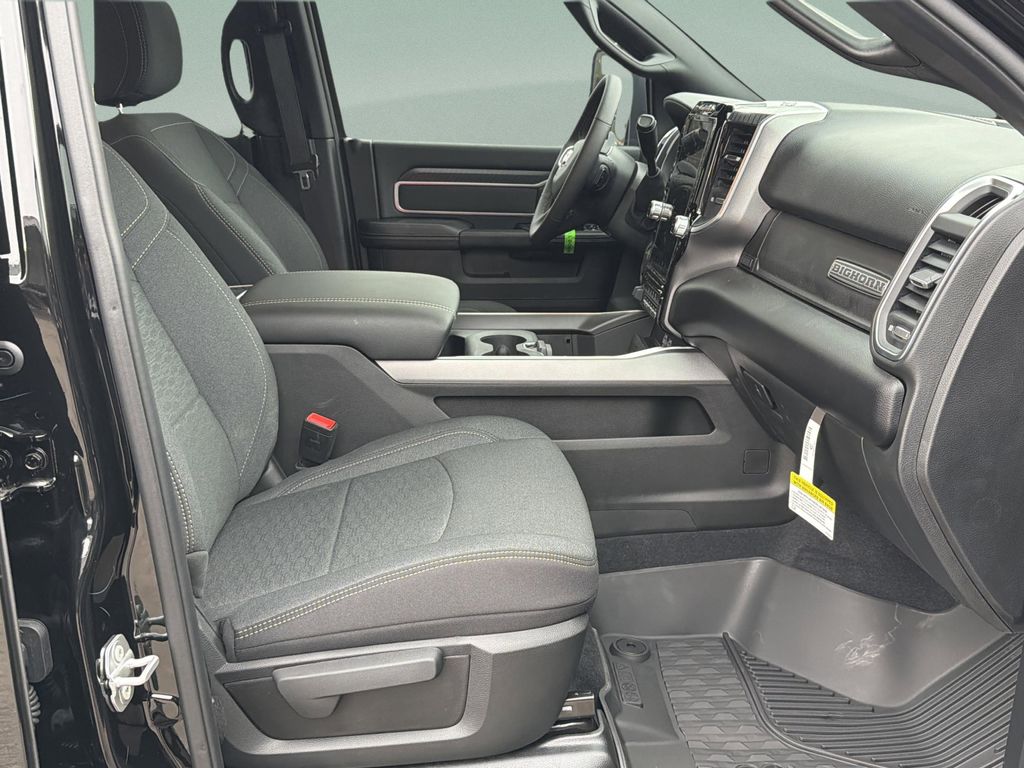 2025 RAM 2500 BIG HORN CREW CAB 4X4 6'4' BOX — миниатюра 25