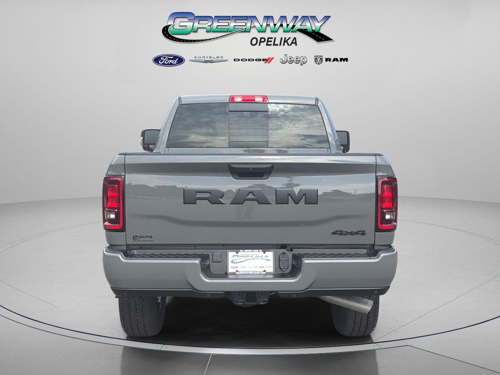 صورة 6 لـ 2026 RAM 2500 BLACK EXPRESS CREW CAB 4X4 6'4' BOX