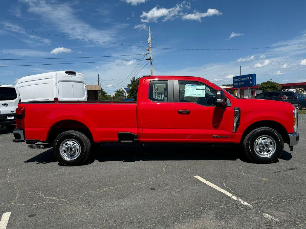 صورة 2 لـ 2025 FORD F-250 XL