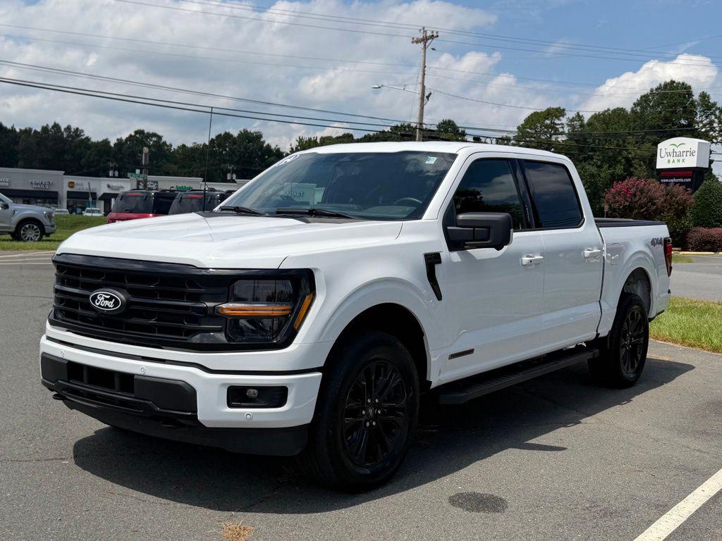 صورة 8 لـ 2024 FORD F-150 XLT