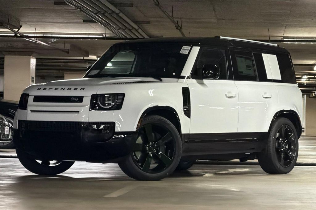 New 2026 Land Rover Defender P400 X-Dynamic SE