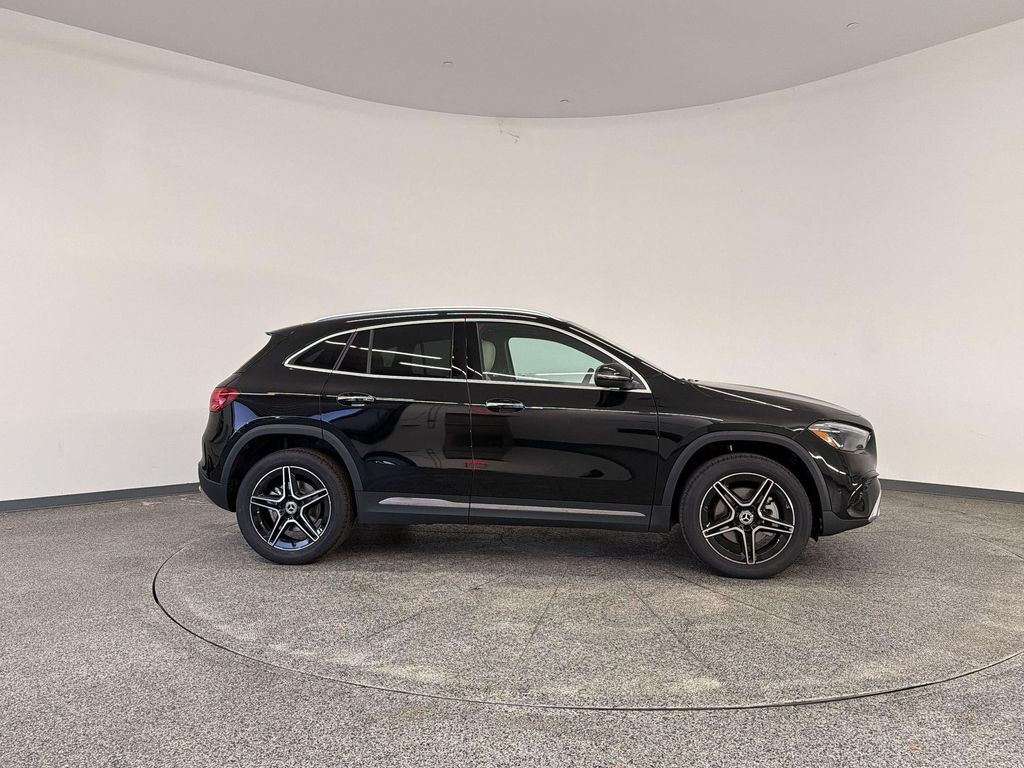 صورة 7 لـ 2026 Mercedes-BENZ GLA