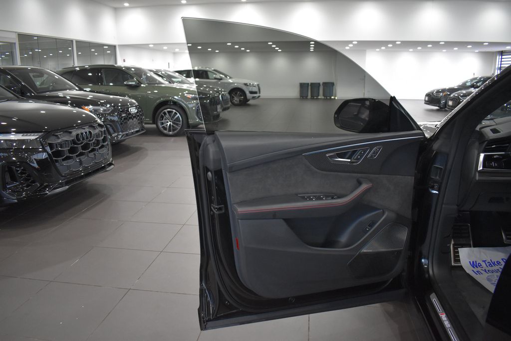 2022 AUDI RS Q8 4.0T 照片 9