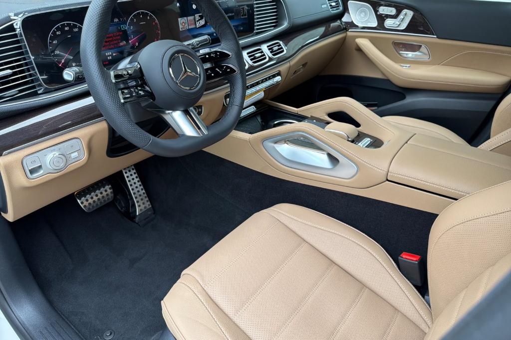 صورة 9 لـ 2026 Mercedes-BENZ GLS