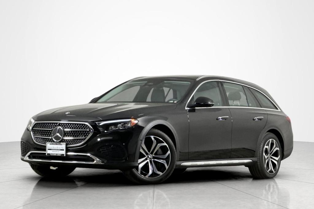 MERCEDES-BENZ E-CLASS - 1