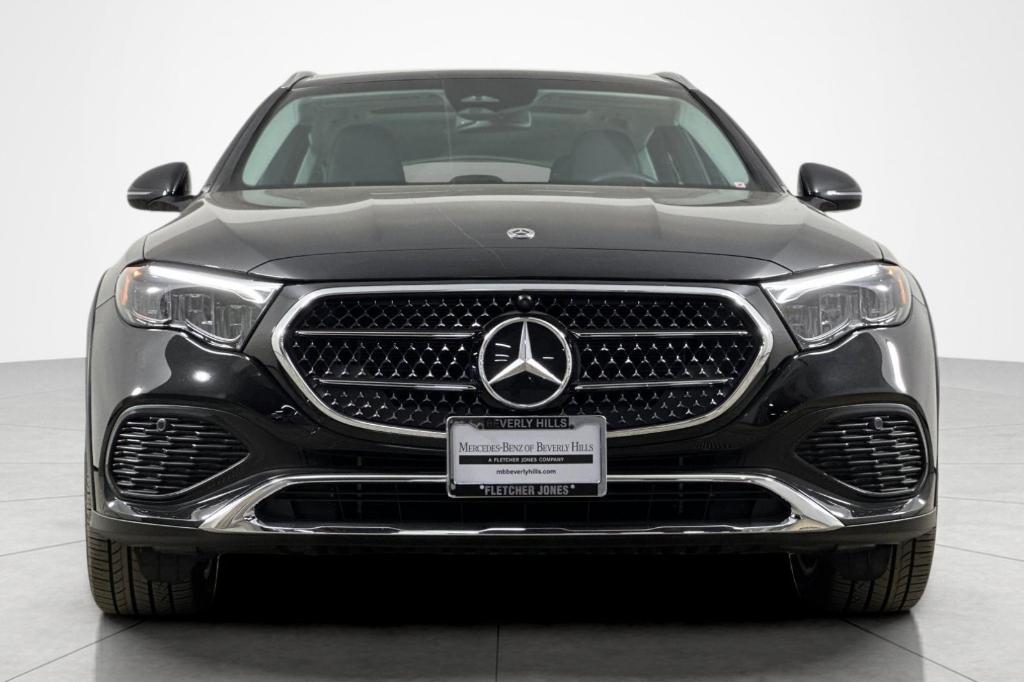 MERCEDES-BENZ E-CLASS - 8