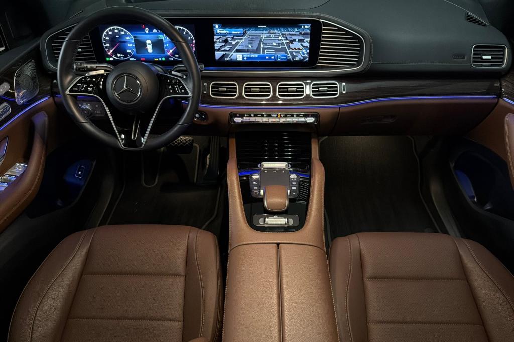 2026 Mercedes-BENZ GLS 缩略图 12