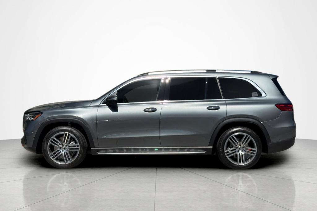 2026 Mercedes-BENZ GLS 照片 2