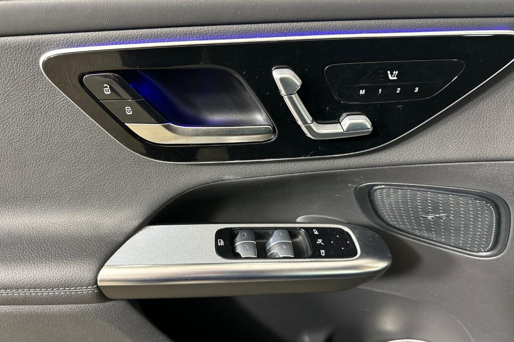 MERCEDES-BENZ GLC - 10