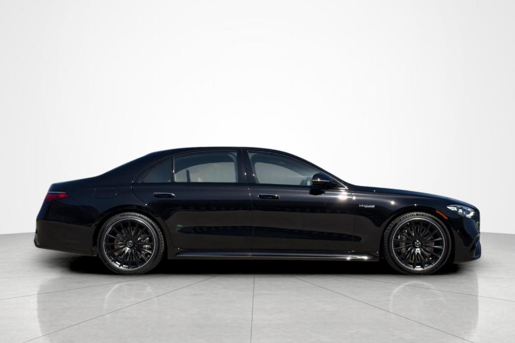 صورة 6 لـ 2026 Mercedes-BENZ AMG S 63 E BASE