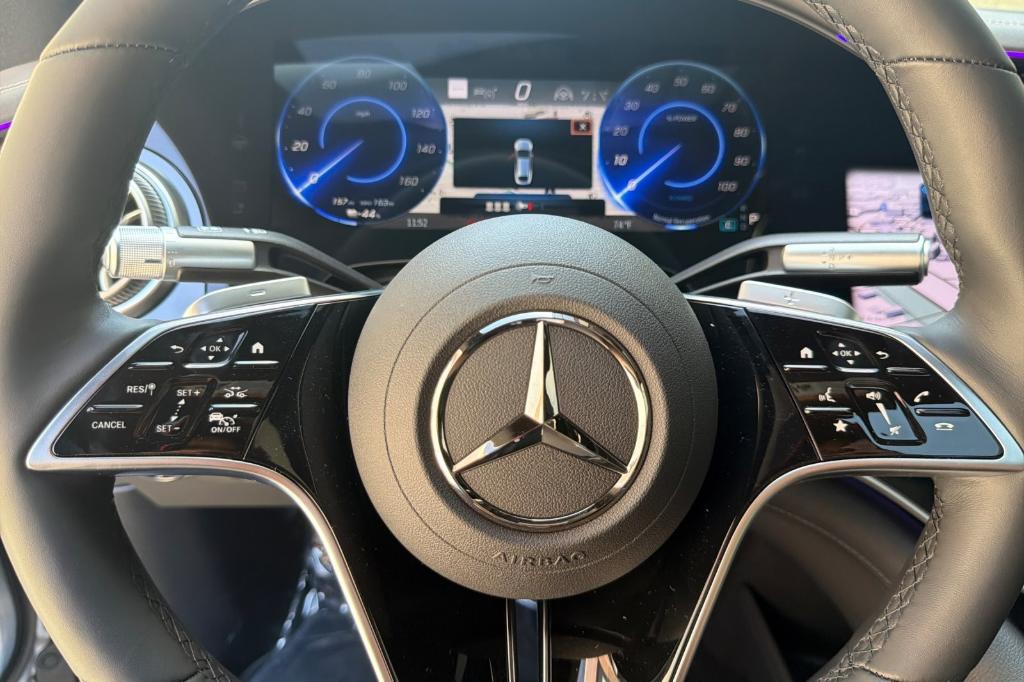 2026 Mercedes-BENZ EQS — миниатюра 22