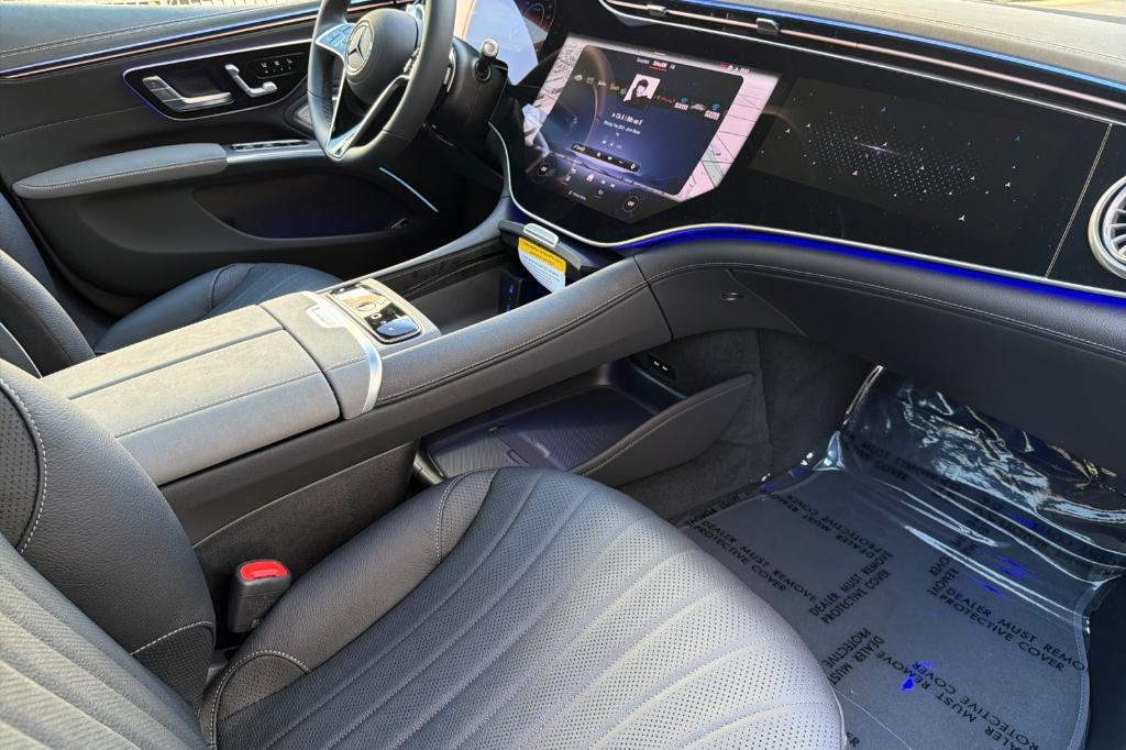 2026 Mercedes-BENZ EQS — миниатюра 15