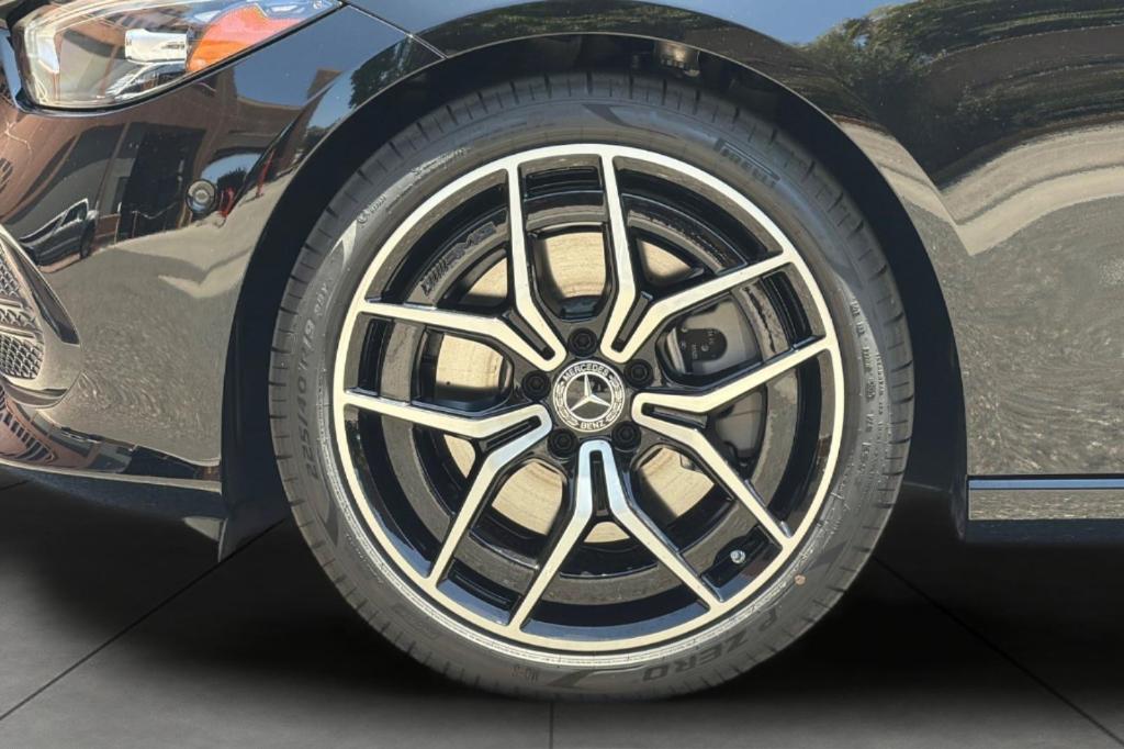 2026 Mercedes-BENZ C-CLASS — миниатюра 25