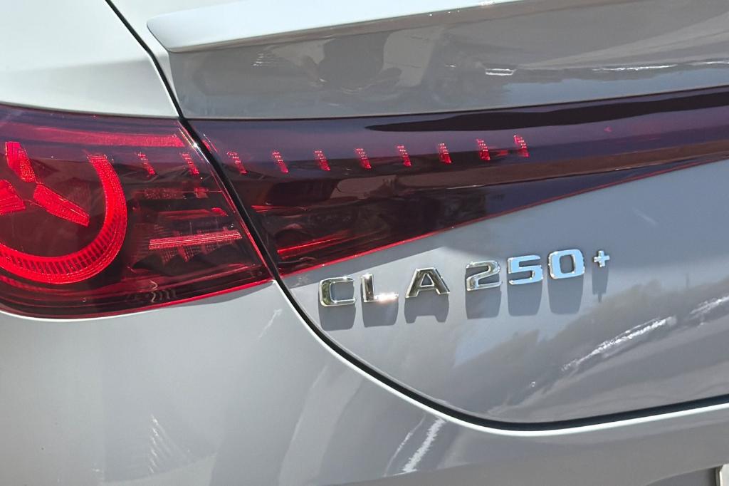2027 Mercedes-BENZ CLA thumbnail 24