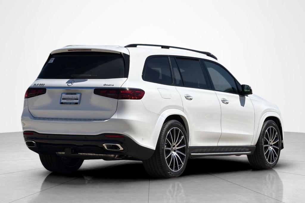 2025 Mercedes-BENZ GLS — фото 5