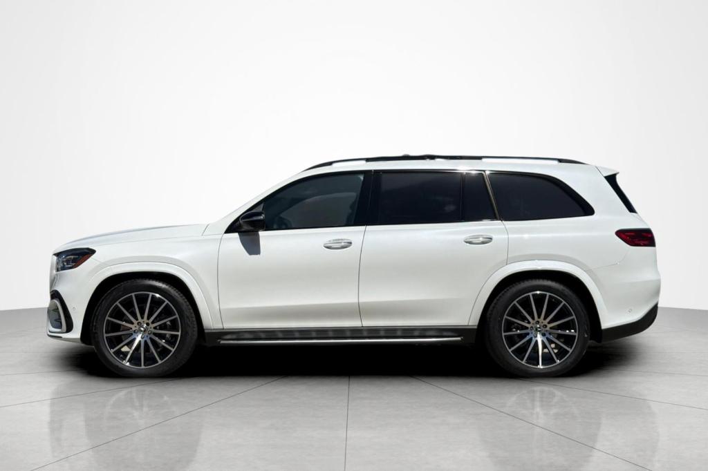 2025 Mercedes-BENZ GLS — фото 2