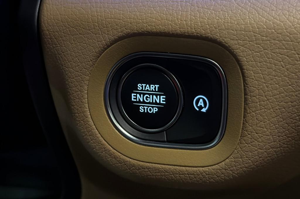 2026 Mercedes-BENZ GLS 缩略图 22