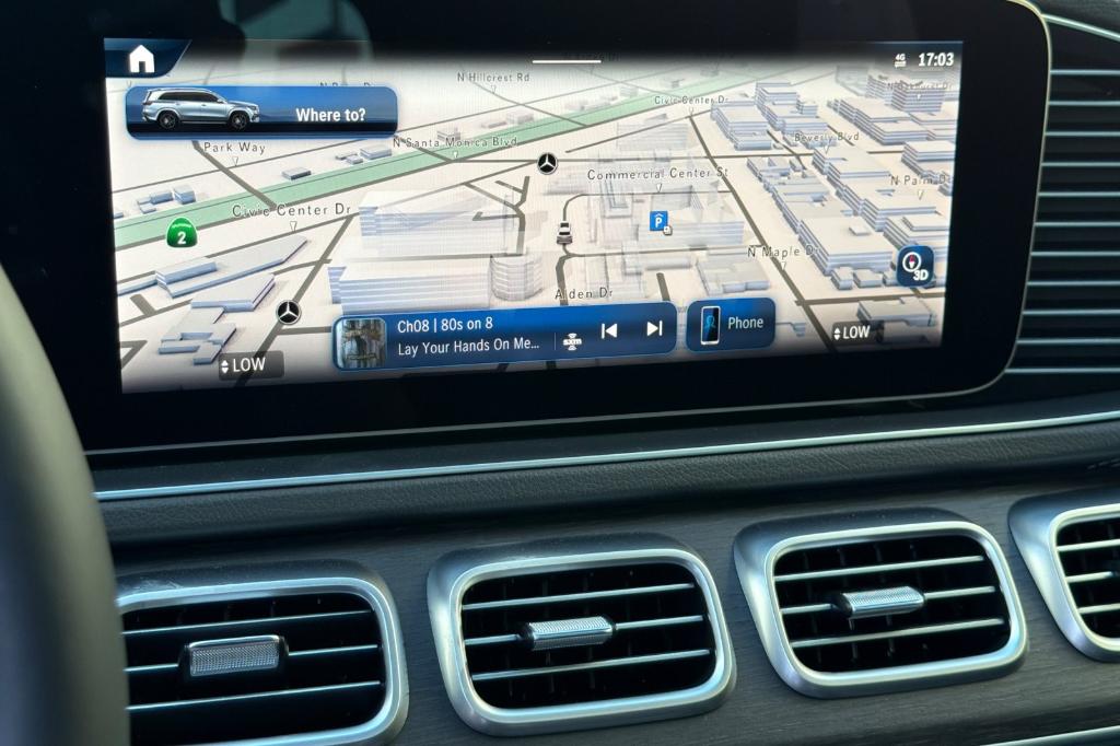 2026 Mercedes-BENZ GLS — миниатюра 19