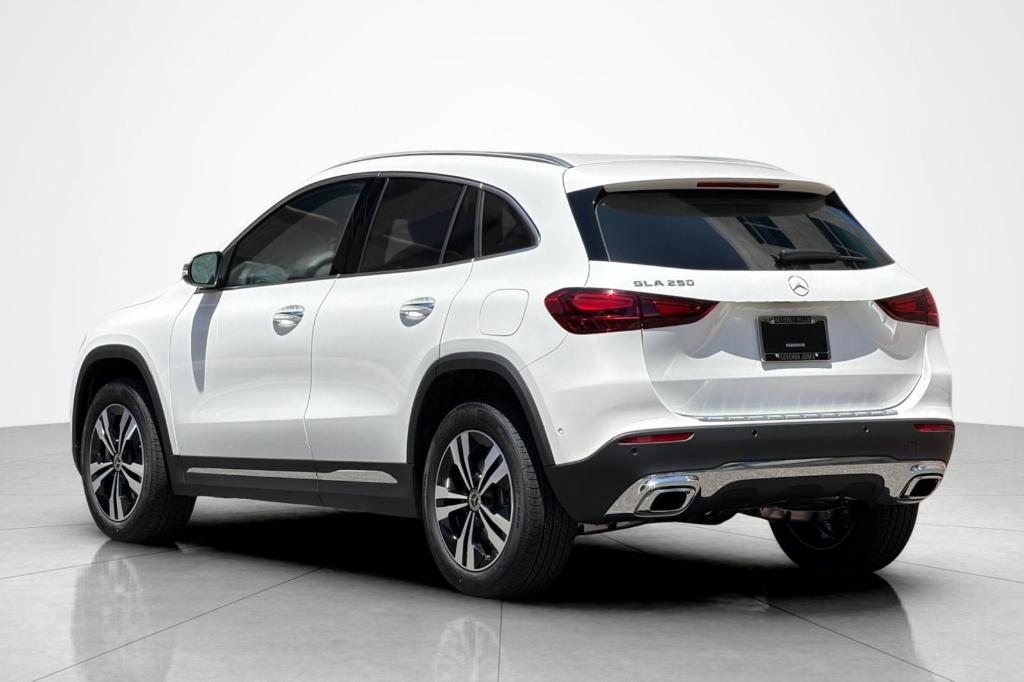 صورة 3 لـ 2026 Mercedes-BENZ GLA