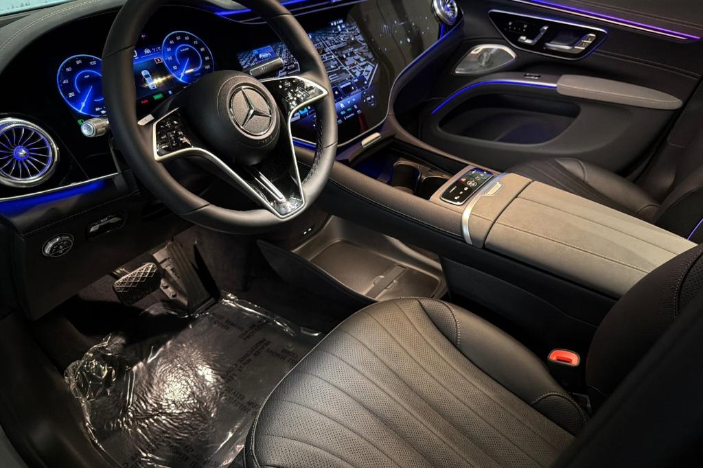 صورة 9 لـ 2026 Mercedes-BENZ EQS