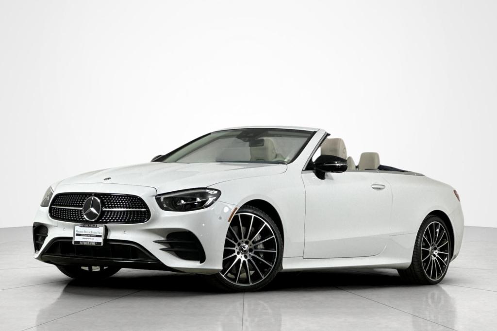 MERCEDES-BENZ E-CLASS - 1