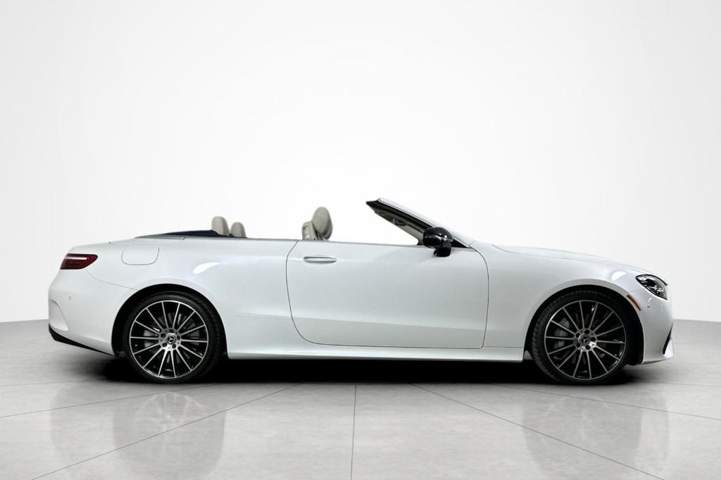 MERCEDES-BENZ E-CLASS - 6