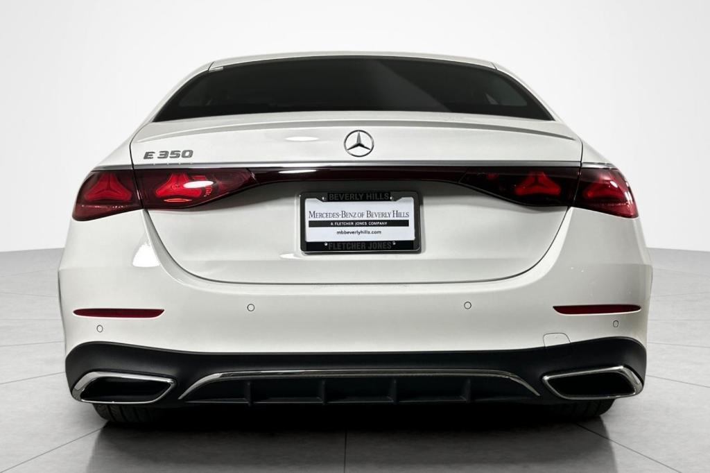 MERCEDES-BENZ E-CLASS - 4