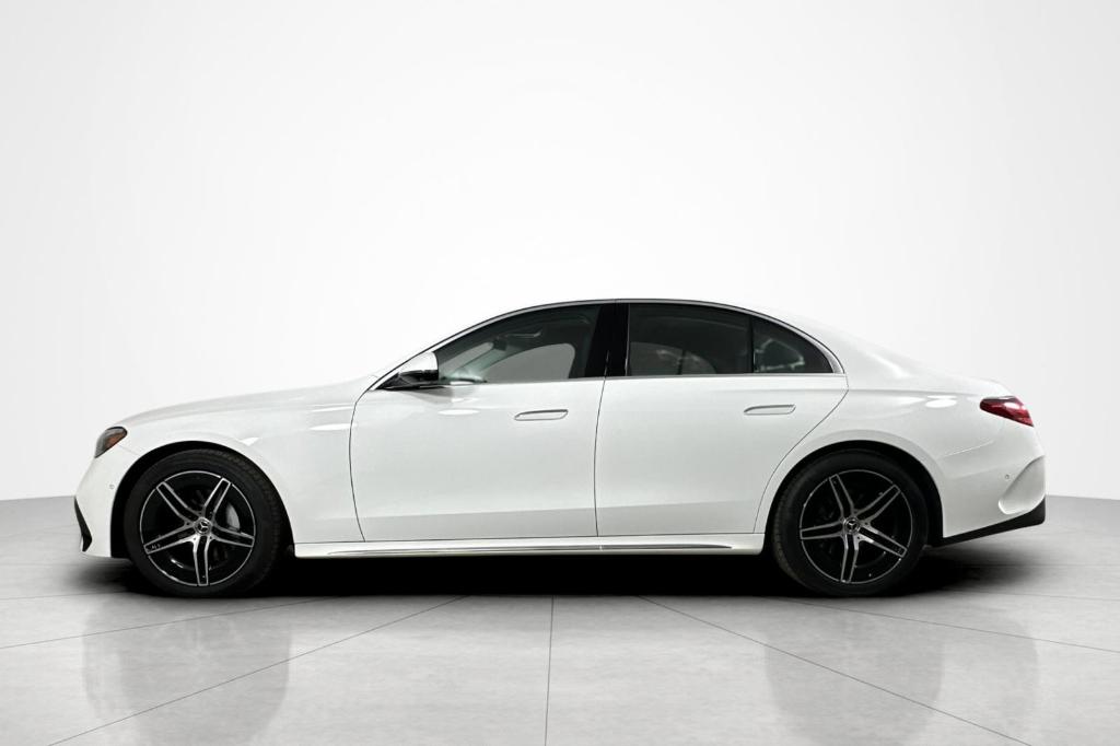 MERCEDES-BENZ E-CLASS - 2