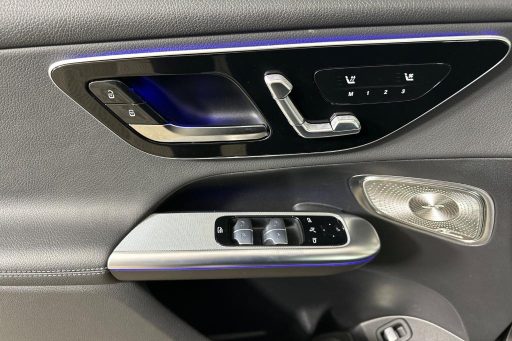 MERCEDES-BENZ GLC - 10