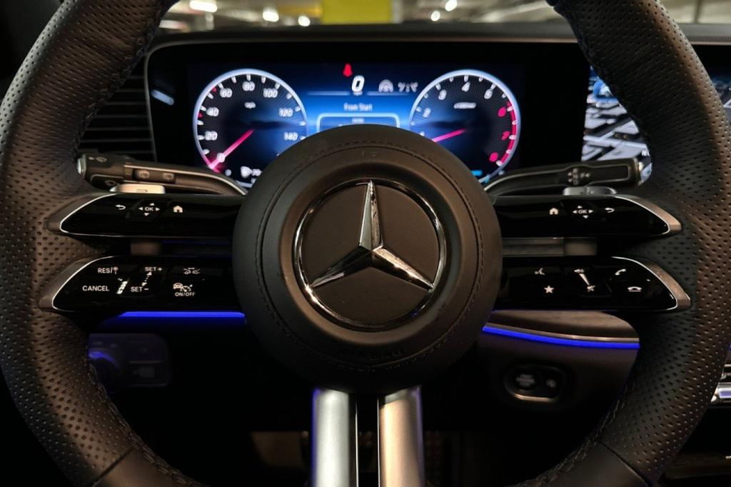 2026 Mercedes-BENZ GLE — миниатюра 23