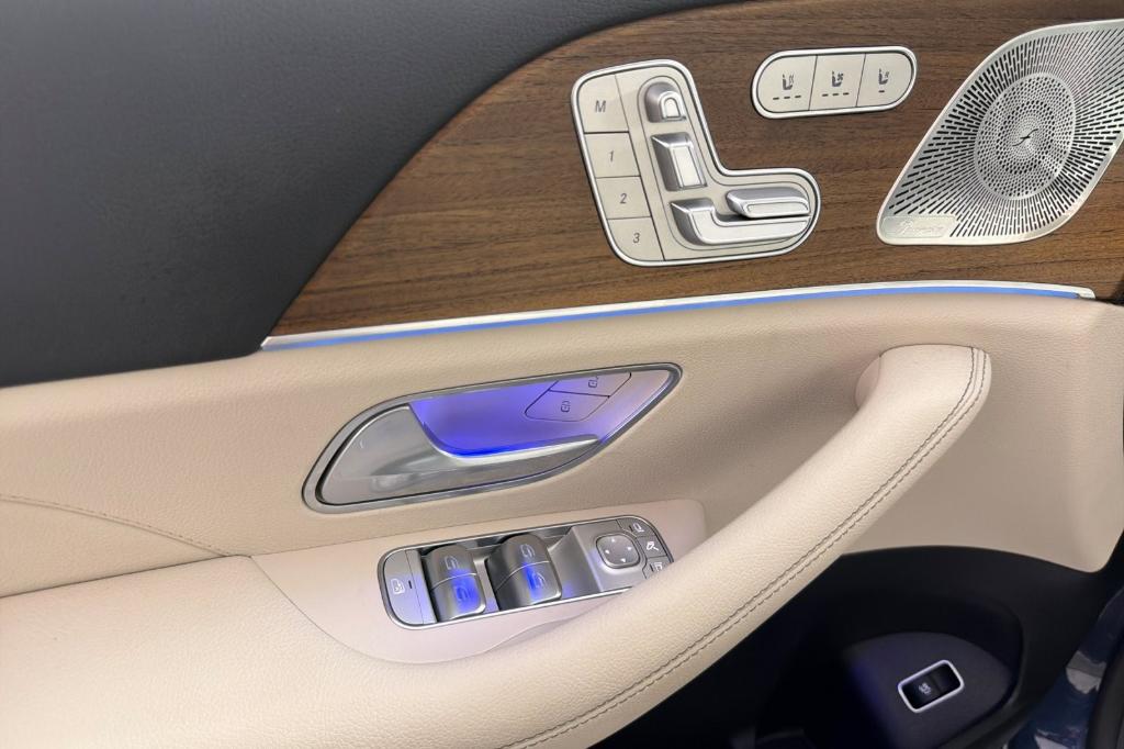 2026 Mercedes-BENZ GLS 照片 9