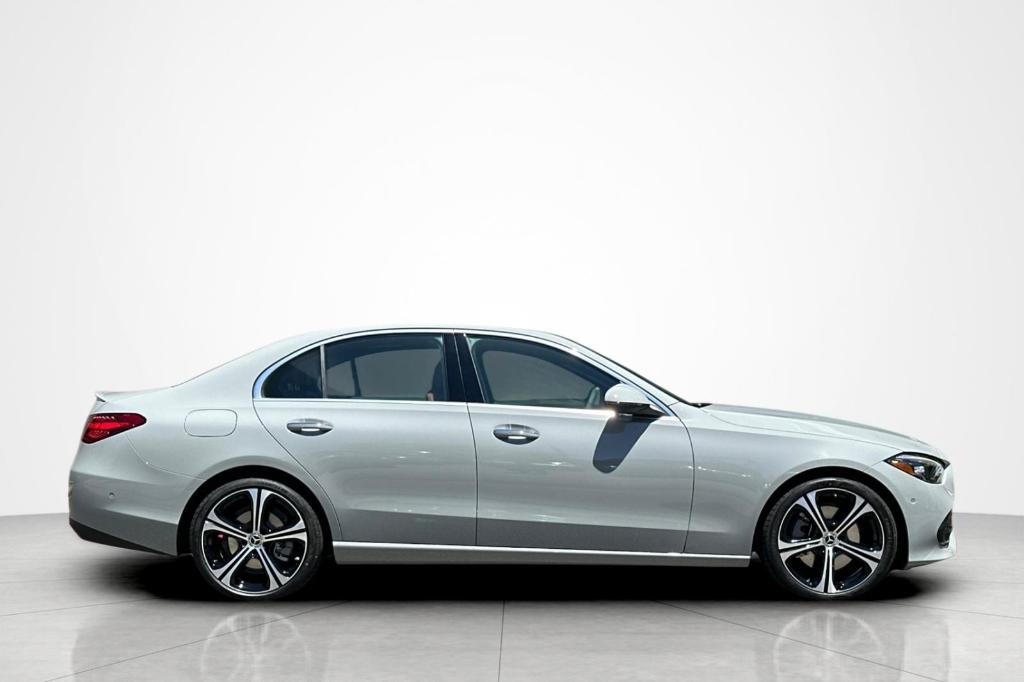 2026 Mercedes-BENZ C-CLASS — фото 6