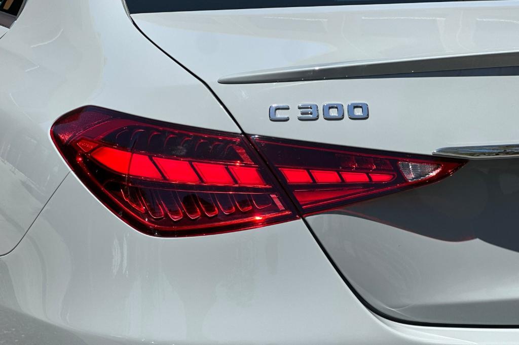 2026 Mercedes-BENZ C-CLASS thumbnail 25