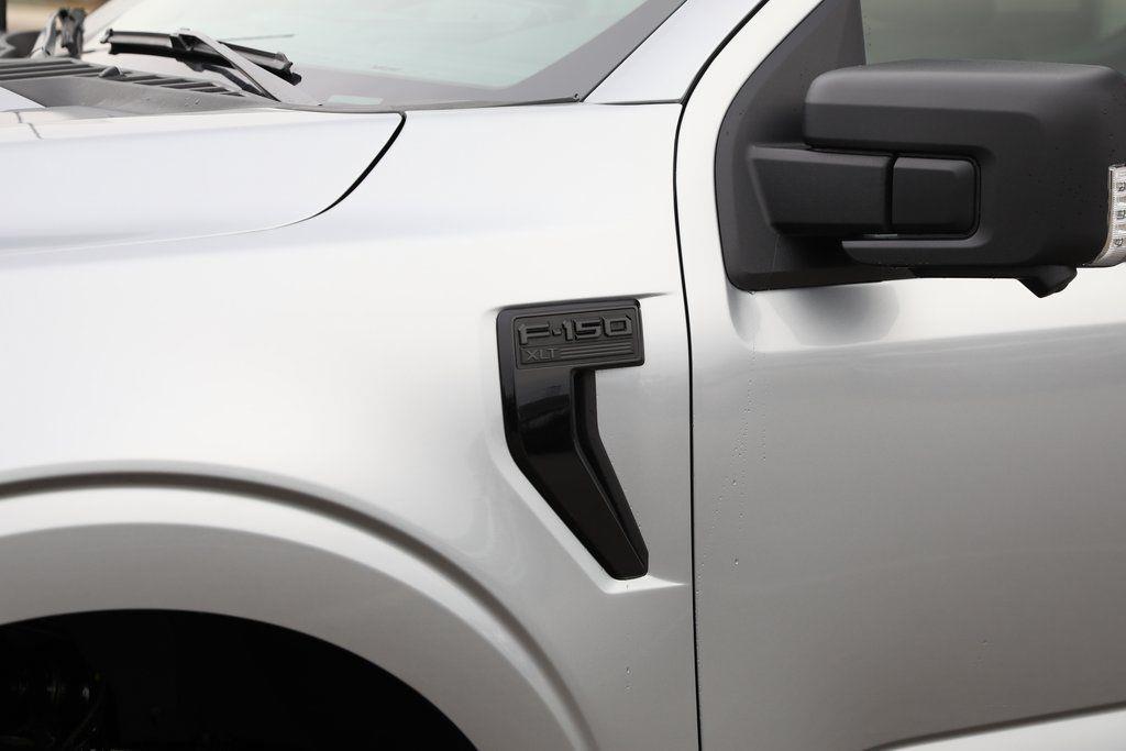FORD F-150 XLT - 4