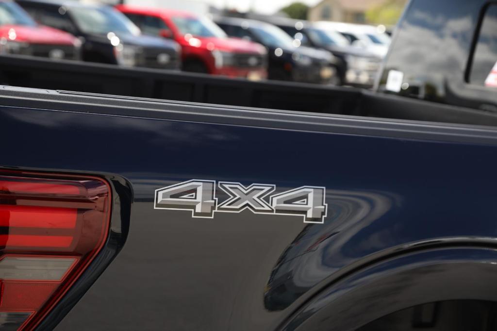 FORD F-150 LARIAT - 8