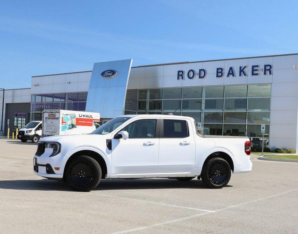 New 2025 Ford Maverick Lobo