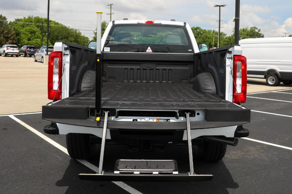 صورة 10 لـ 2026 FORD F-350 XL