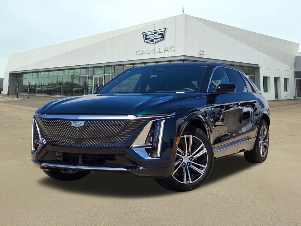 New 2026 Cadillac LYRIQ Luxury
