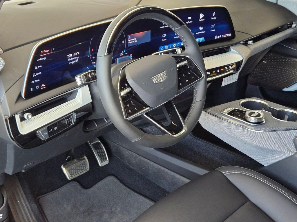 2027 Cadillac OPTIQ LUXURY 照片 9