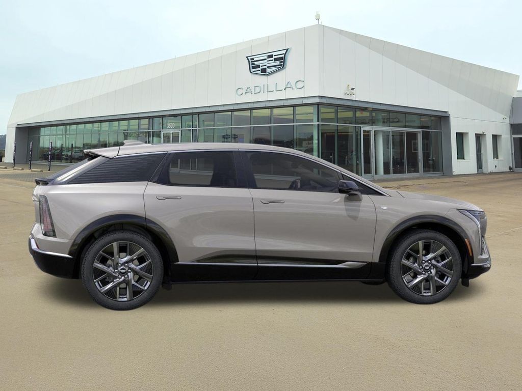 صورة 5 لـ 2027 Cadillac OPTIQ LUXURY