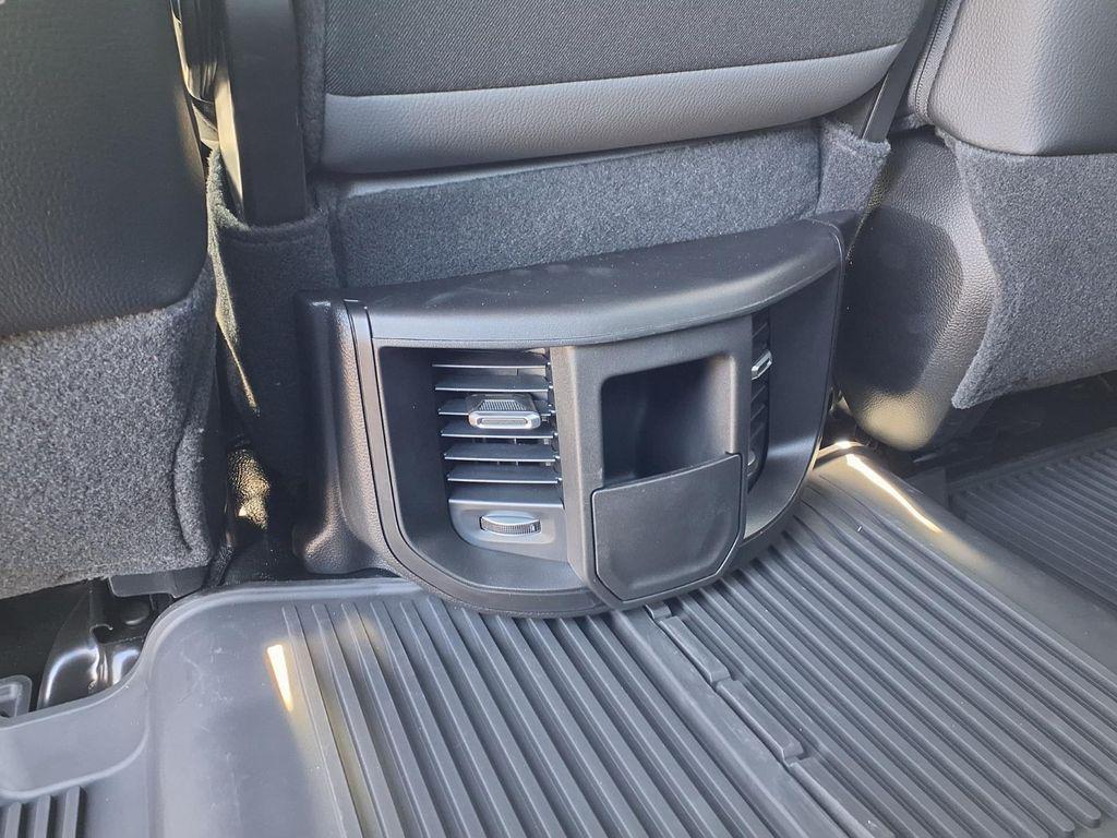 2026 RAM 2500 TRADESMAN CREW CAB 4X4 6'4' BOX thumbnail 21