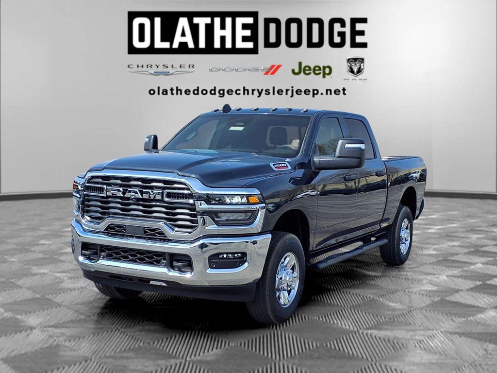 New 2026 RAM 2500 Tradesman Crew Cab 4x4 6'4' Box