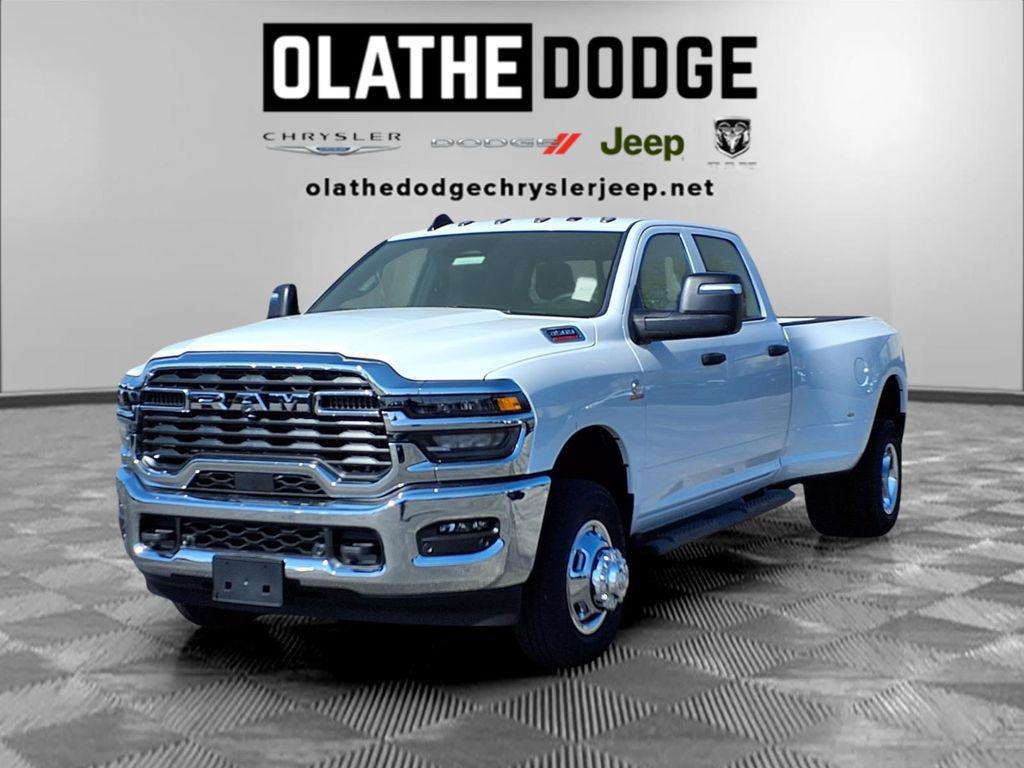 New 2026 RAM 3500 Tradesman Crew Cab 4x4 8' Box