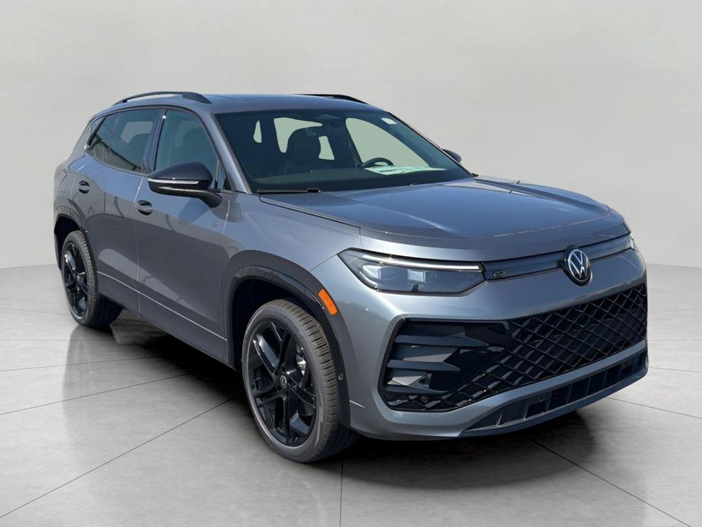 New 2026 Volkswagen Tiguan 2.0T SE R-Line Black 4MOTION