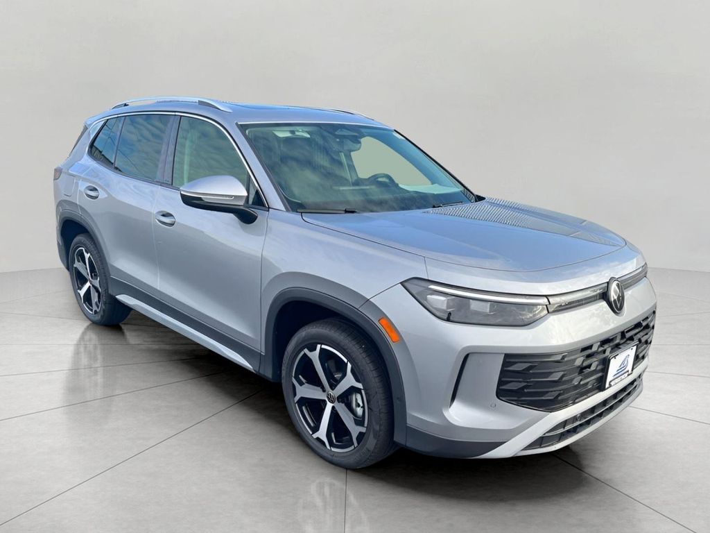 New 2026 Volkswagen Tiguan 2.0T SE