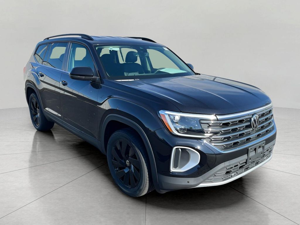 New 2026 Volkswagen Atlas 2.0T SE w/Technology 4MOTION