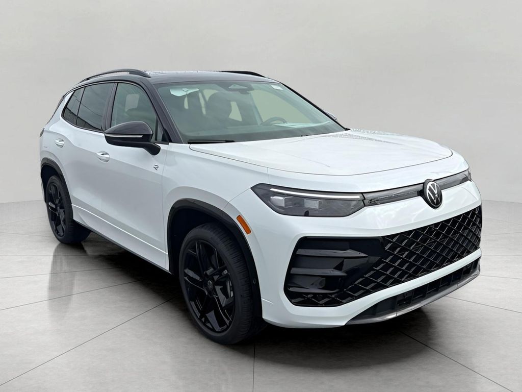 New 2026 Volkswagen Tiguan 2.0T SE R-Line Black 4MOTION