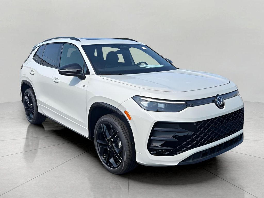 New 2026 Volkswagen Tiguan 2.0T SE R-Line Black 4MOTION
